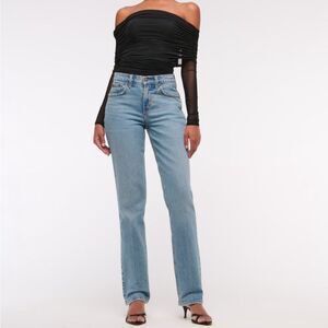 Abercrombie & Fitch Women’s Curve Love Mid Rise 90s Straight Blue Jean size 28